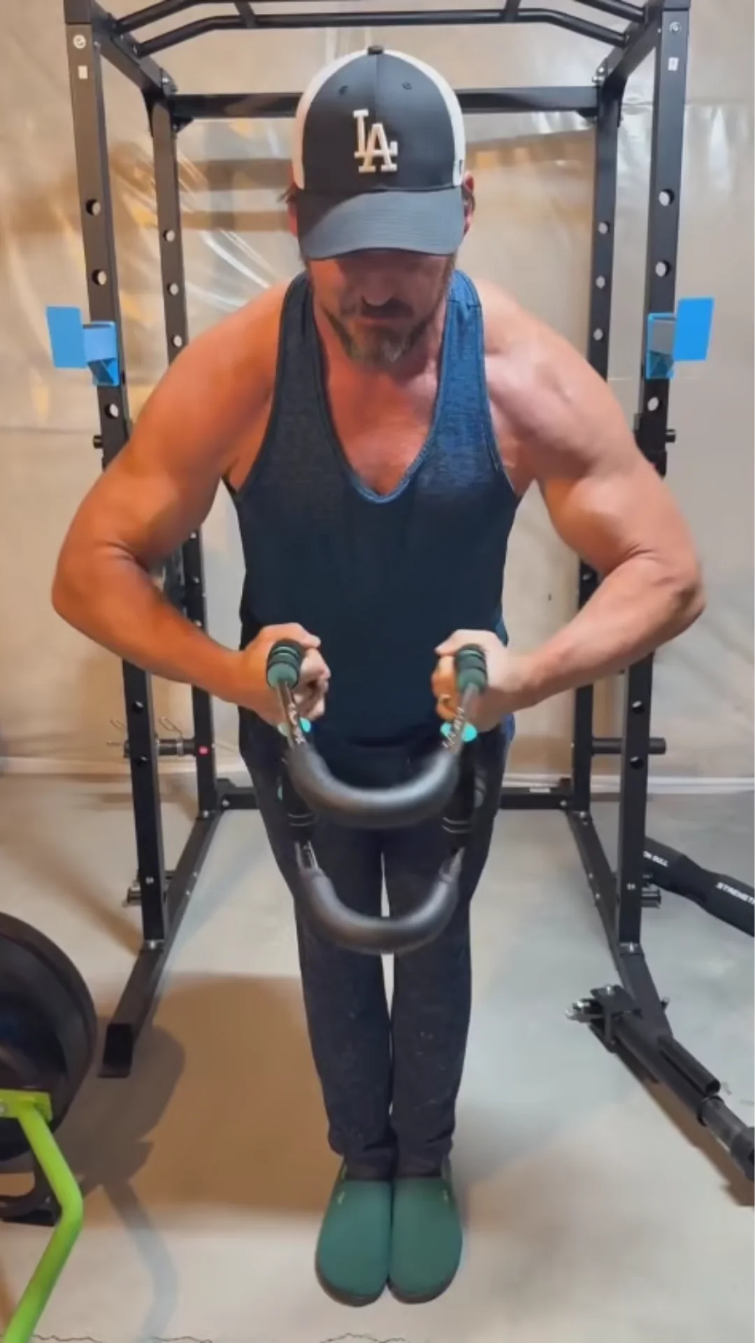 Ultimate Cage bar